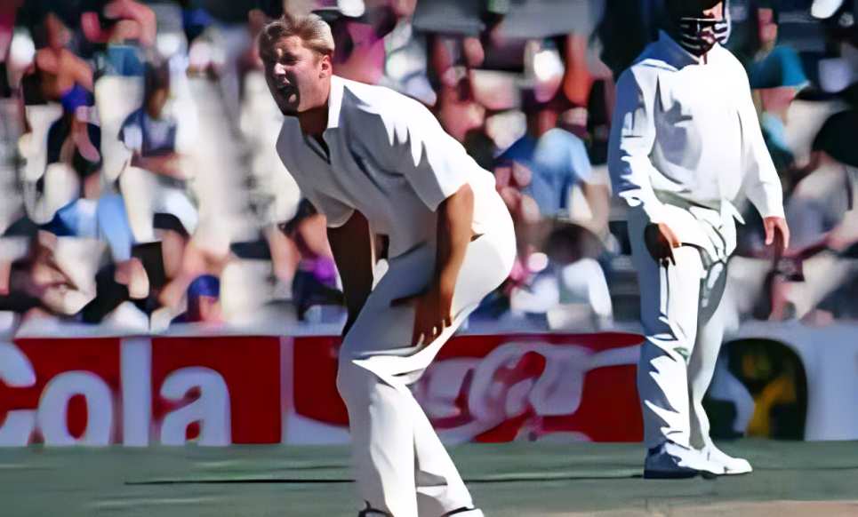  Shane Warne – 7/23 vs Pakistan, 1995